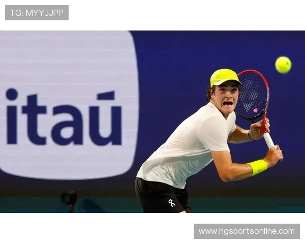 网球世界最新动态：球星赛场表现与年度排名全面解析